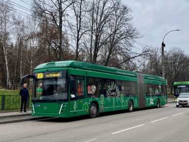 В Курске на маршрут вышел новый троллейбус«гармошка»