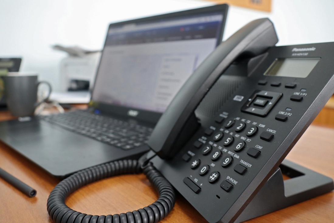 В Курской области работает горячая линия по вопросам профилактики ВИЧ-инфекции