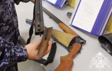 Росгвардейцы проверили 78 владельцев оружия в Курской области за неделю