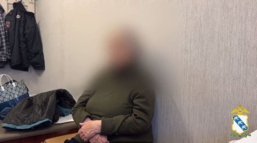 Курянка отдала свои сбережения первым встречным после трагической истории о здоровье