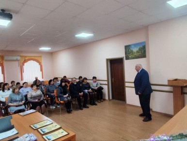 Геннадий Енютин: Сегодня провел встречу с членами территориальной избирательной комиссии района и председателями УИК