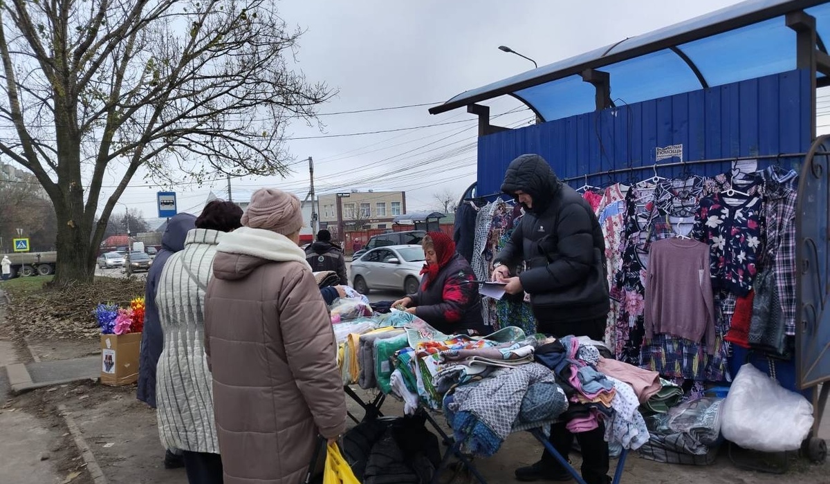 В Курске пресекли 13 случаев незаконной торговли на улицах