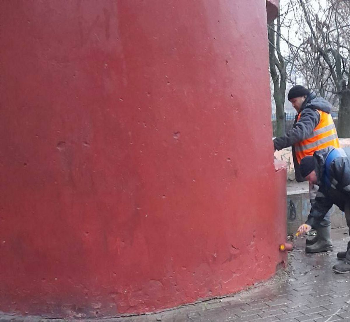 В Курске начали ремонт в сквере «Гулливер»