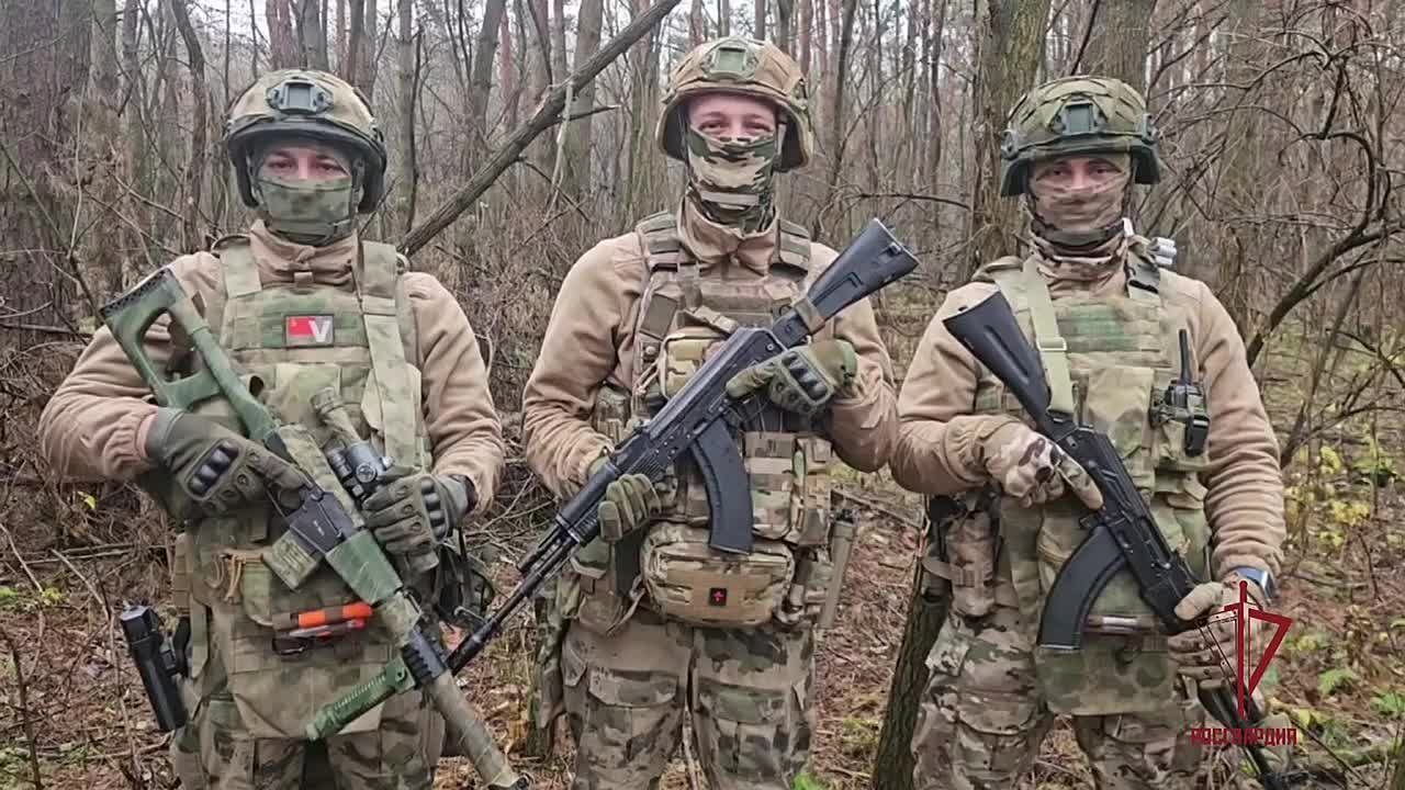 Свое видеопоздравление с Днем матери записали бойцы ОМОН «Финист» Управления Росгвардии по Курской области