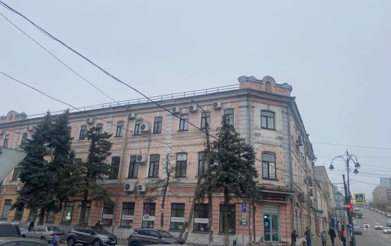 В Курске владельца исторического Доходного дома на Сосновской обязали срочно заняться ремонтом