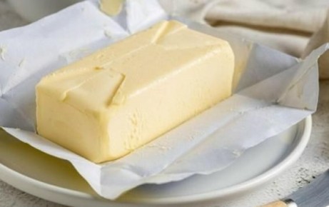 В сливочном масле курского производителя обнаружили растительные жиры и запрещённую добавку