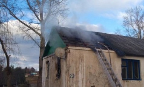 В Курской области из-за сигареты сгорела дача