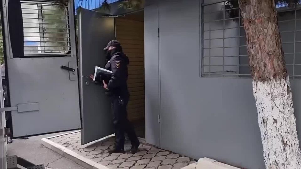 Пьяный рецидивист напал на девушку в Курске