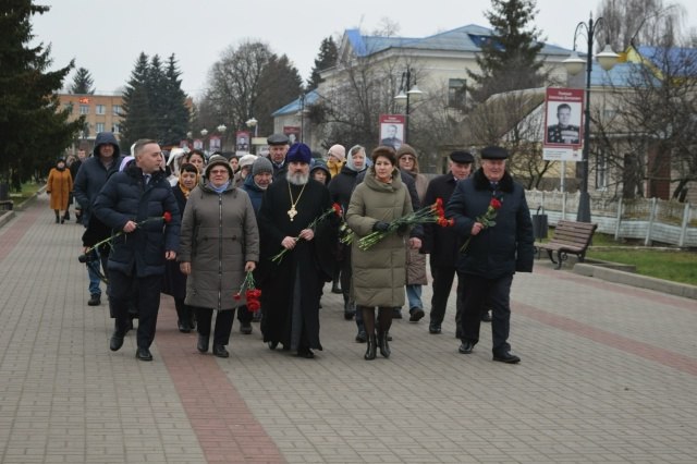 Сегодня отмечается День Героев Отечества