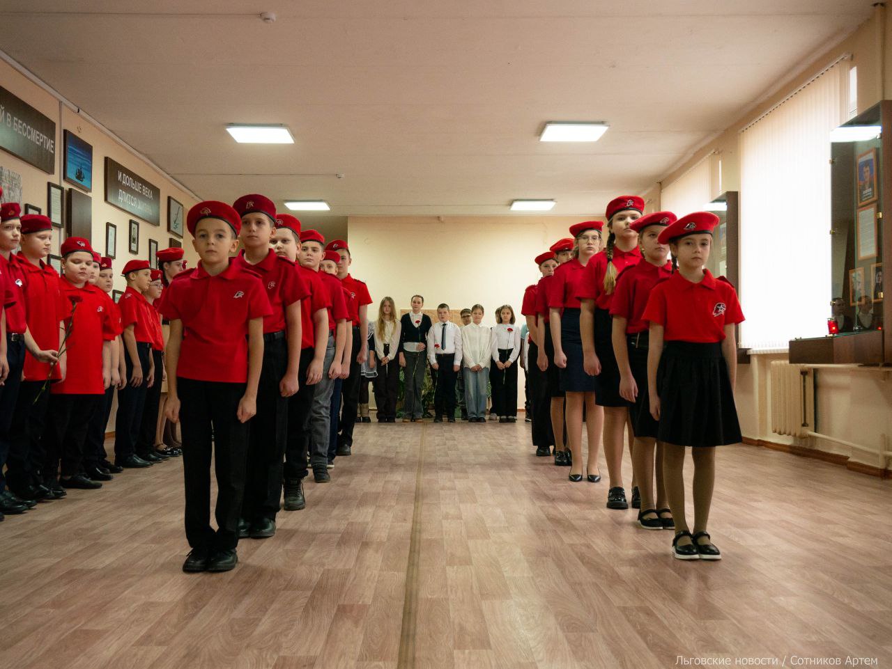 Алексей Клемешов: Сегодня, в день Героев Отечества, юные льговчане вступили в ЮНАРМИЮ и пополнили ряды патриотов нашей страны