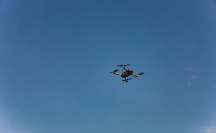 Курские спасатели с помощью беспилотников проверили лед на водоеме