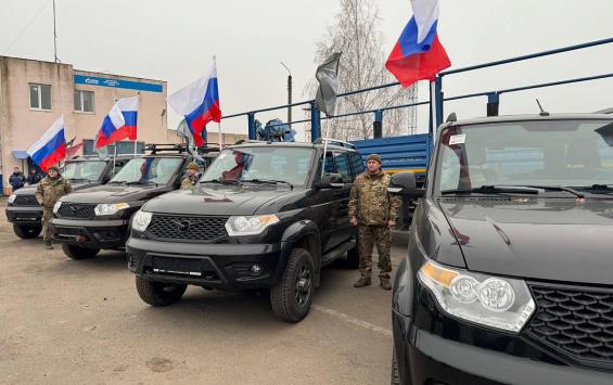 Добровольческая бригада БАРС-Курск получила восемь автомобилей от региона и благотворителей