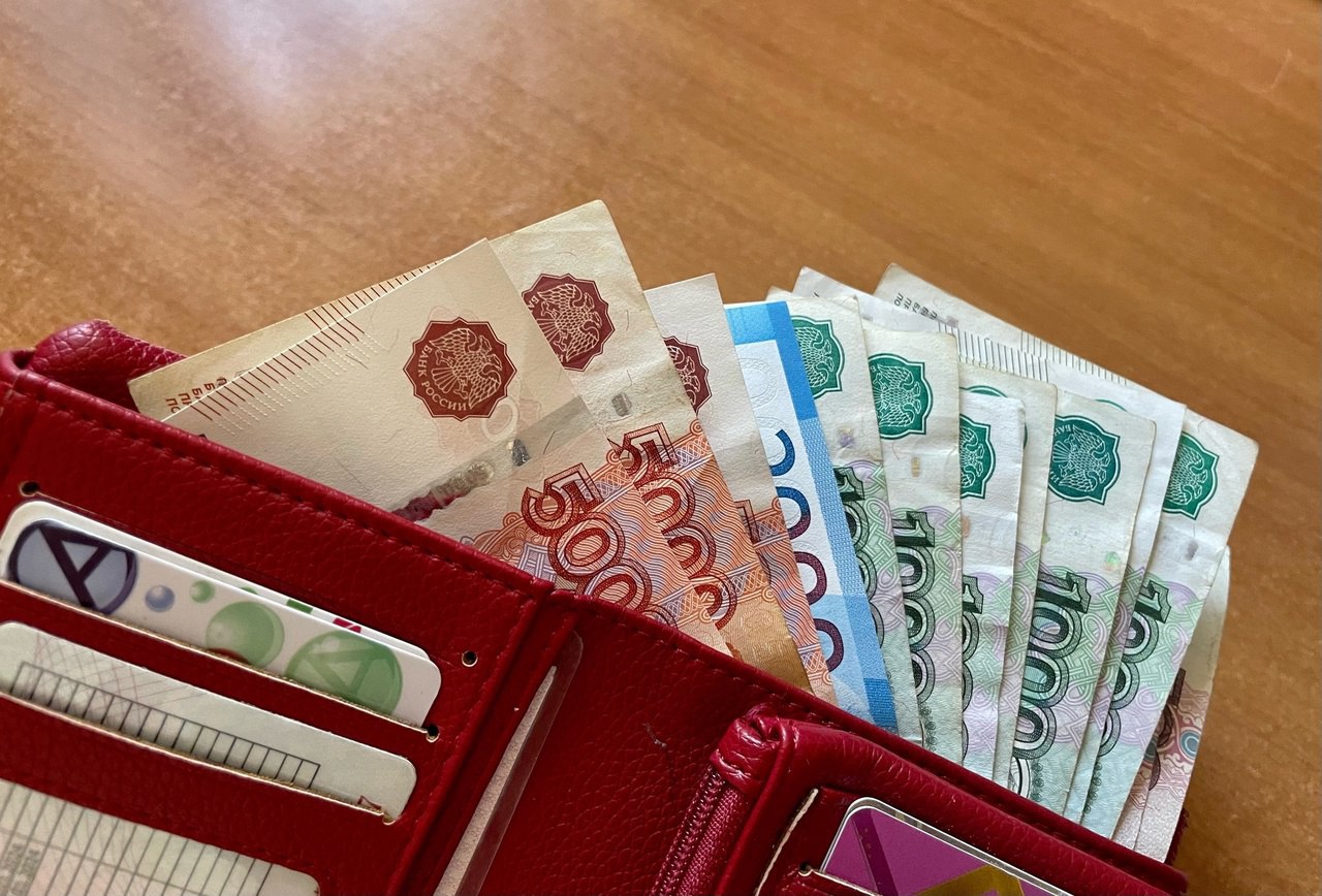 Суд признал кредитный договор недействительным, установив, что от имени курянки действовали мошенники