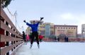 В Курске открылся Губернский каток на Театральной площади