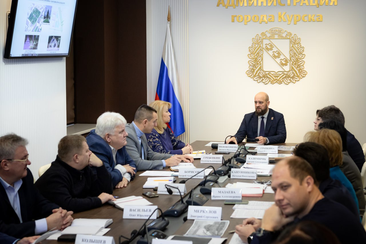 Курян порадуют новогоднее украшения города и праздничные мероприятия