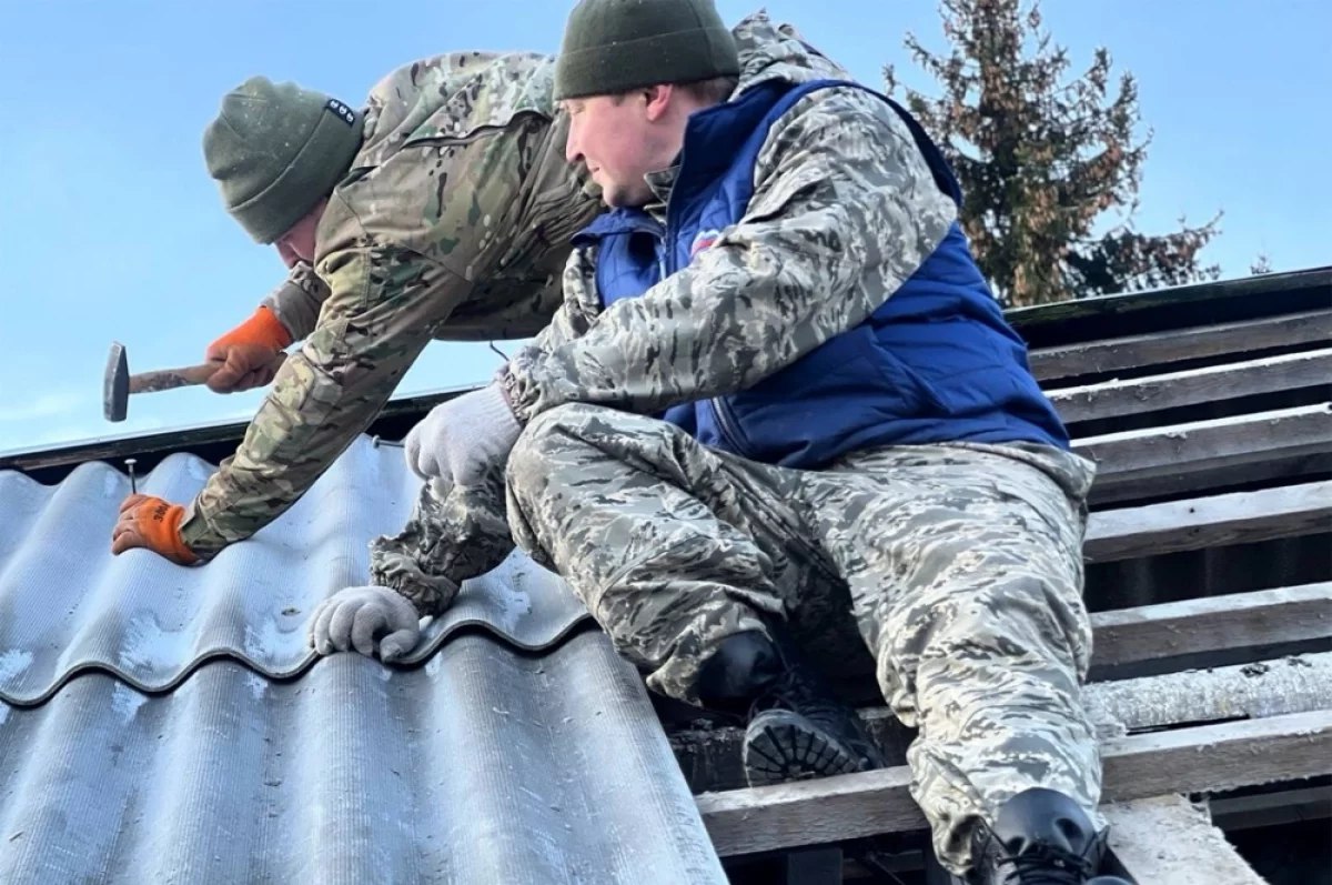 Волонтеры восстановили более 80 домов в Курской области после обстрелов ВСУ