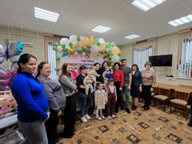 Виктор Катунин: Сегодня в Медвенском районе открылся пункт проката предметов первой необходимости для малышей и детей до полутора лет