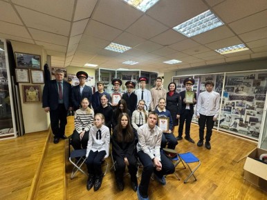 В Курске провели экскурсию ко Дню Конституции