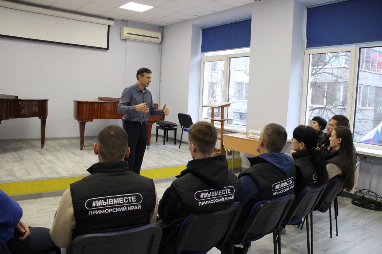 Единороссы принимают участие в гуманитарной миссии #МЫВМЕСТЕ