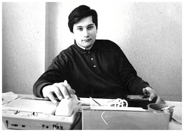 Современные технологии, нейросети, информагентства и каналы блогеров