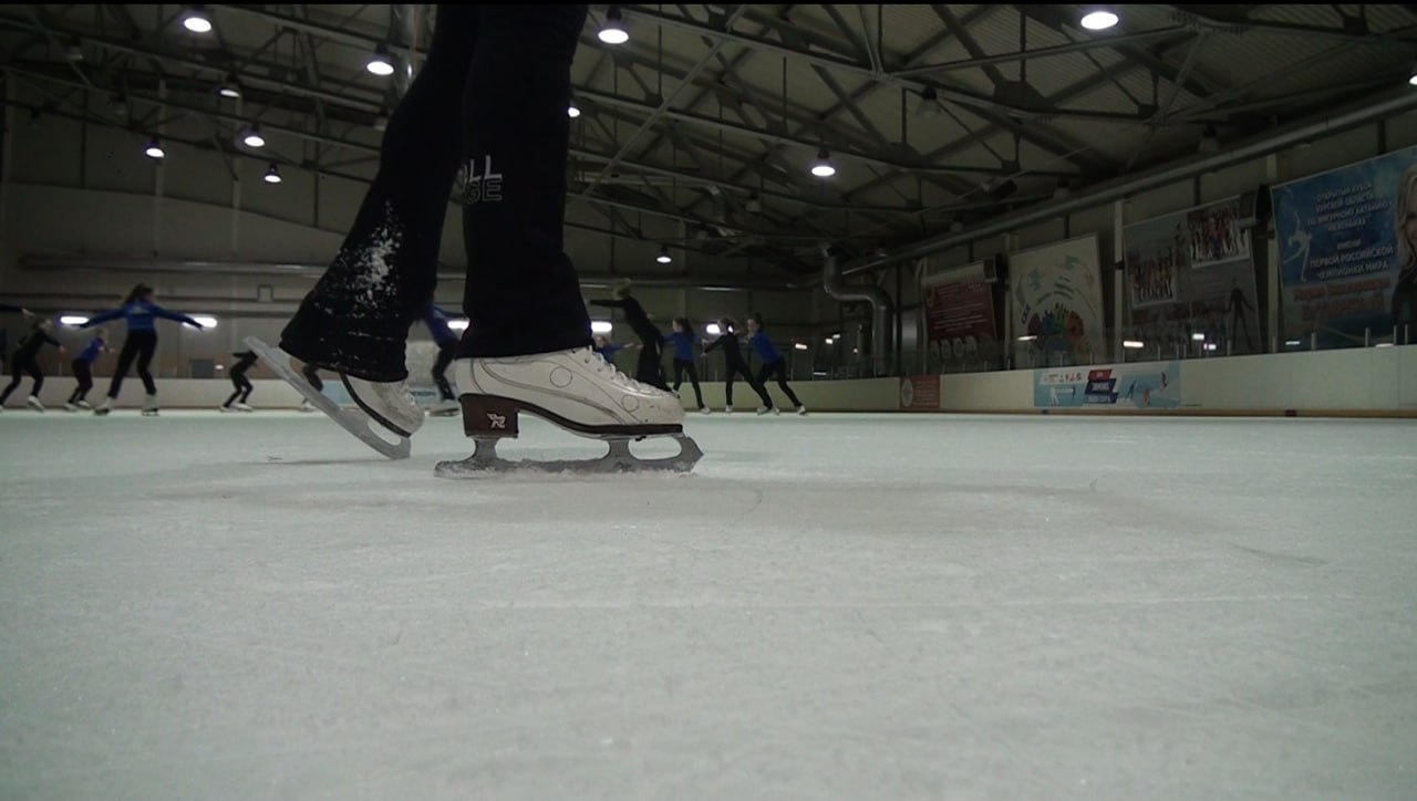 В Курске начал работать каток «Восток» в сквере на Союзной и Куйбышева