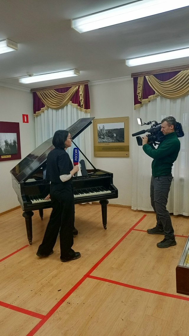 Фатеж посетила съёмочная группа федерального Телеканал РОССИЯ 1. В сотрудничестве с заведующей музеем Елена Сергеева был отснят материал, посвящённый жизни Г. Свиридова в Фатеже