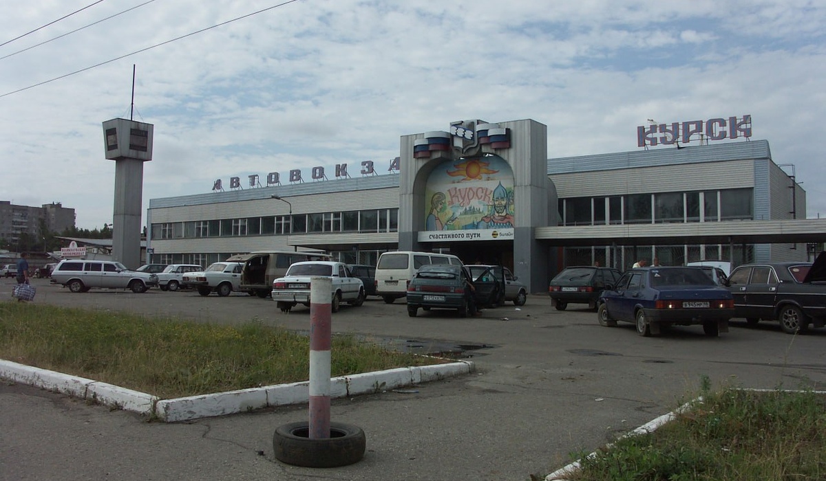 Александр Хинштейн потребовал привести в порядок автовокзал после жалоб жителей