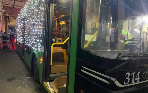 В Курске на маршруты выйдут новогодние троллейбус и электробус