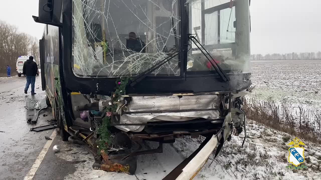 16.12.2025 г., примерно в 08.35, на 23 км «Тросна - Калиновка -Михайловка -Линец» Железногорского района Курской области, по предварительным данным, произошло столкновение автомобилей «Опель Мокко», под управлением водителя...