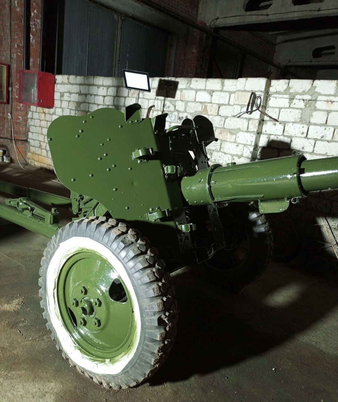 Александр Михайлов: Обратил внимание, что в соцсетях горожане поднимали вопрос установки пушки на прежнее место в Сквере воинской славы