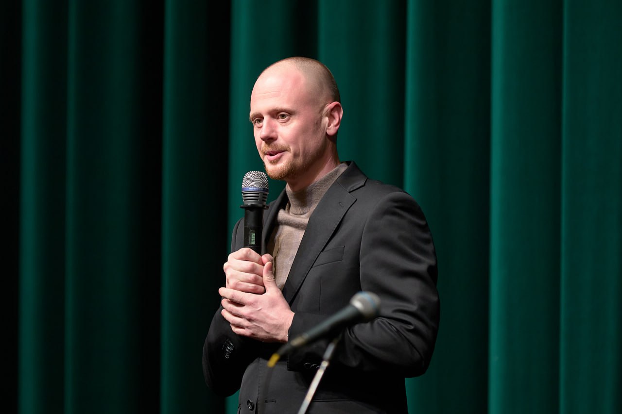 16 декабря в рамках XXVI музыкального фестиваля имени Георгия Свиридова в Концертном зале «Свиридовский» состоялась премьера музыкального спектакля «За рекою, за быстрою…»