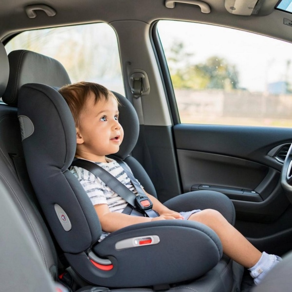 Штрафы за перевозку детей без автокресел увеличили в 2 раза