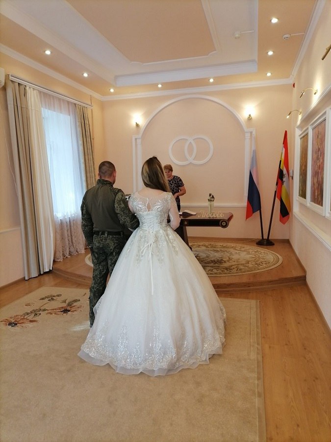 В Курской области зарегистрировано 1120 браков с военными