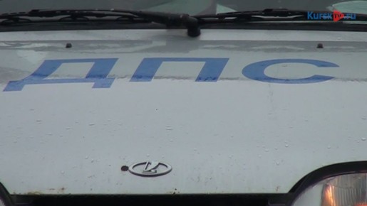 В Железногорске пьяный водитель пытался протолкнуть заглохший ВАЗ через перекресток