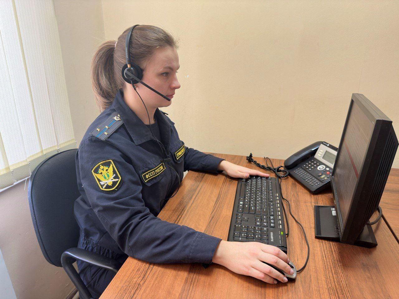 В Курске проходит информационная акция «В новый год — без долгов»