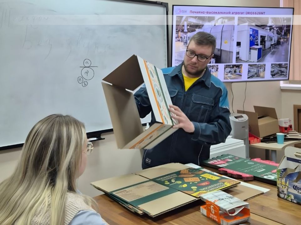 Компания «Готэк» познакомила железногорских старшеклассников с технологией печати и упаковочными решениями