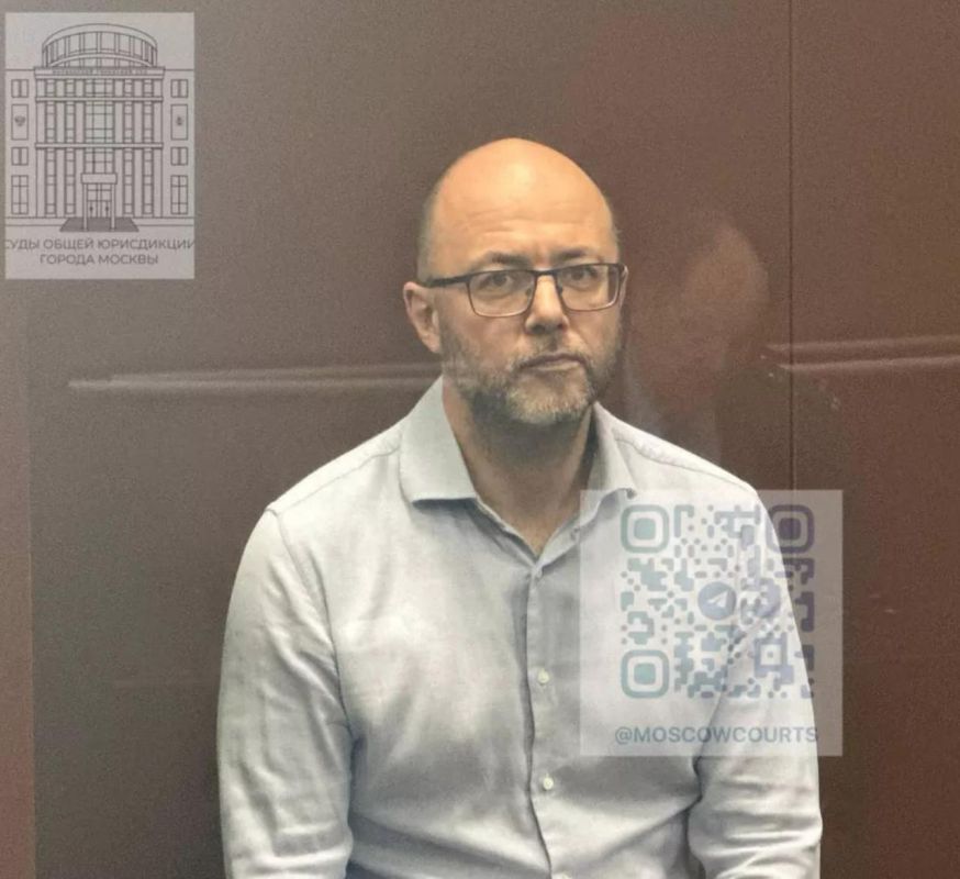 Скандально прославившийся экс-депутат курской облдумы Максим Васильев получил пять с половиной лет колонии за хищения при строительстве фортификаций в приграничье