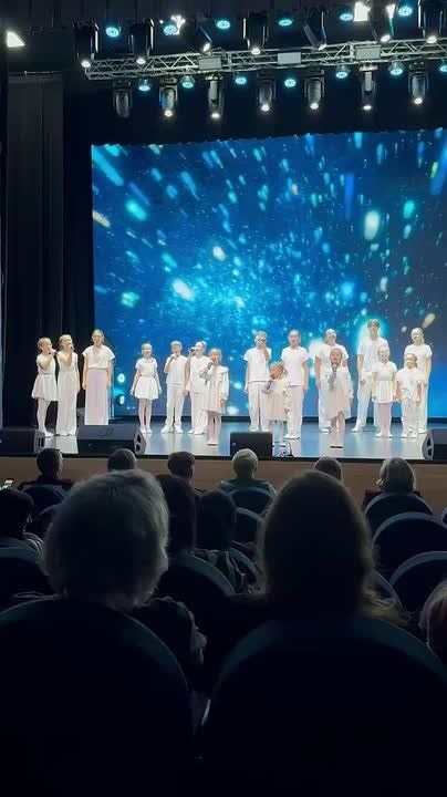 Екатерина Харченко: Новогоднего настроения нам в ленту