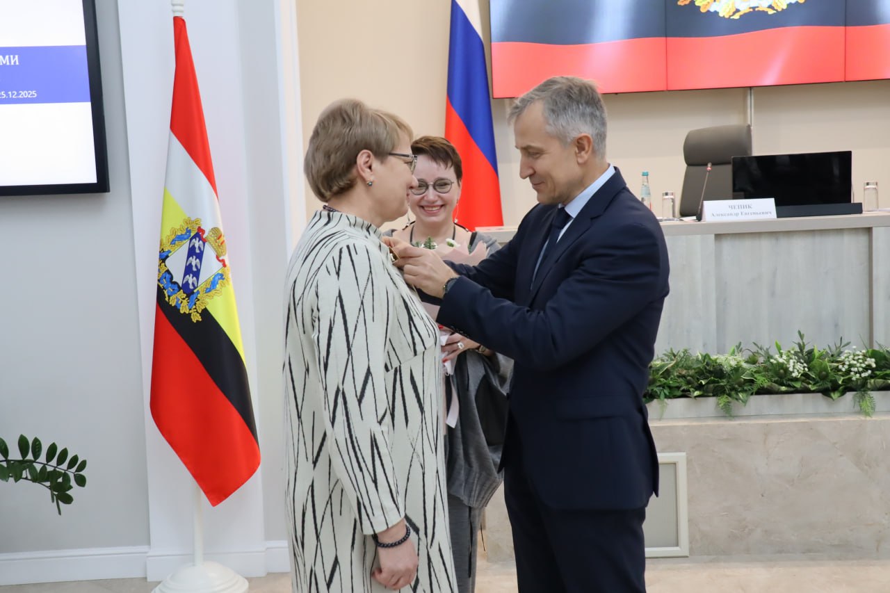 В Курске главврачам подвели итоги года и отметили лучших медиков региона