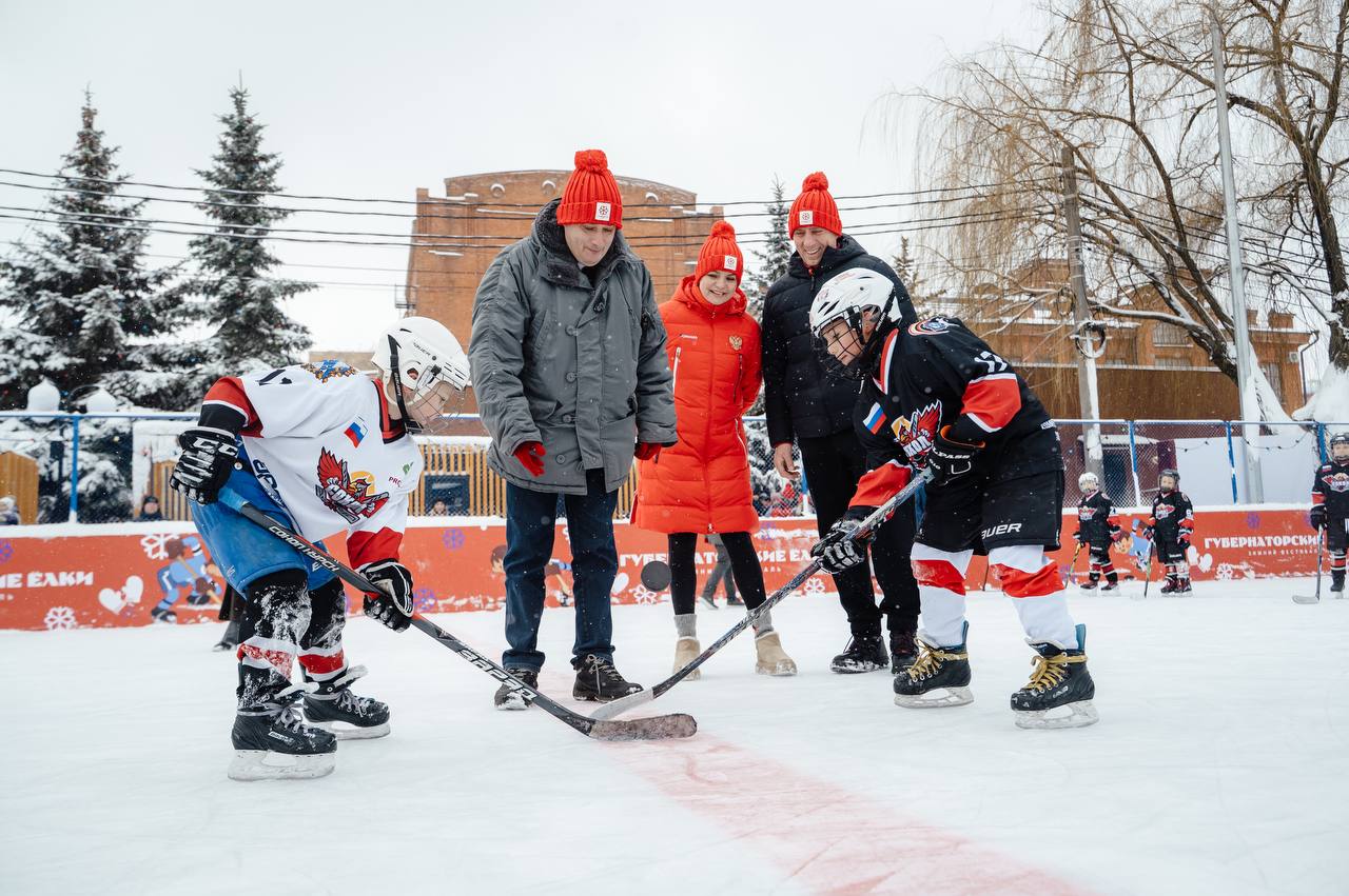 В обновлённом парке Пионеров в Курске открылся бесплатный каток