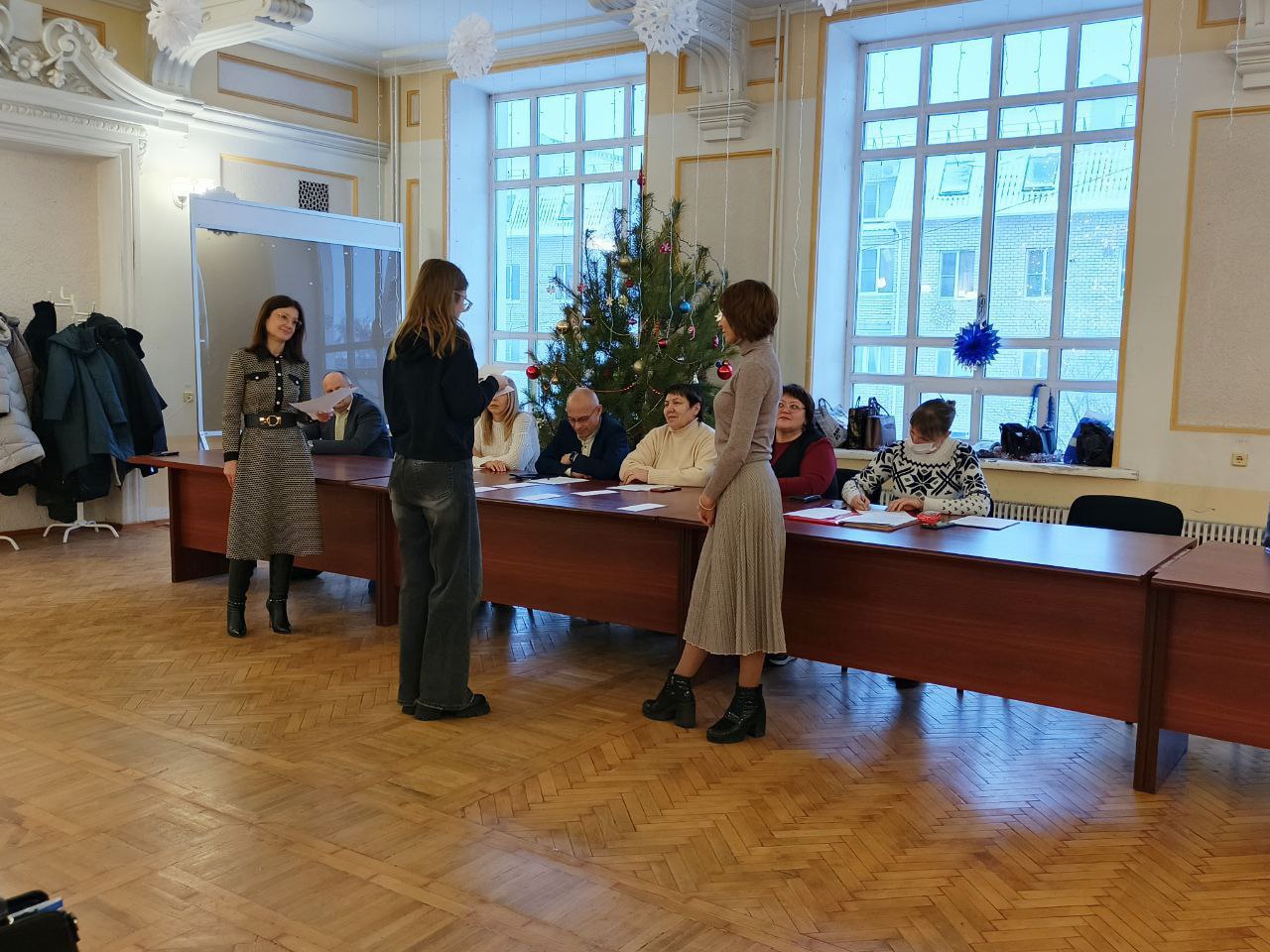 В Курске распределили среди детей-сирот 13 квартир