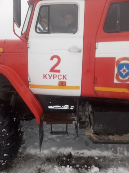 В Курске потушили пожар на подворье