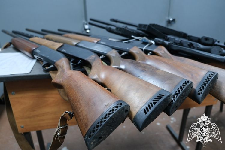 За прошедшую неделю росгвардейцы Курской области проверили 99 владельцев оружия