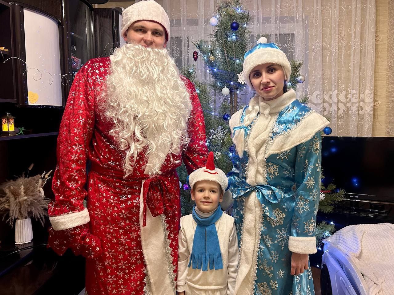 Сотрудники регионального следственного управления СК России поздравили с наступающим Новым годом детей своих коллег