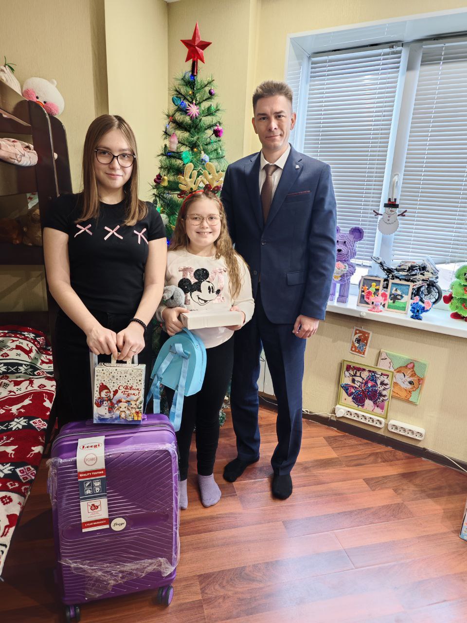 Председатель комитета городского хозяйства Курска исполнил мечту 16-летней Анастасии