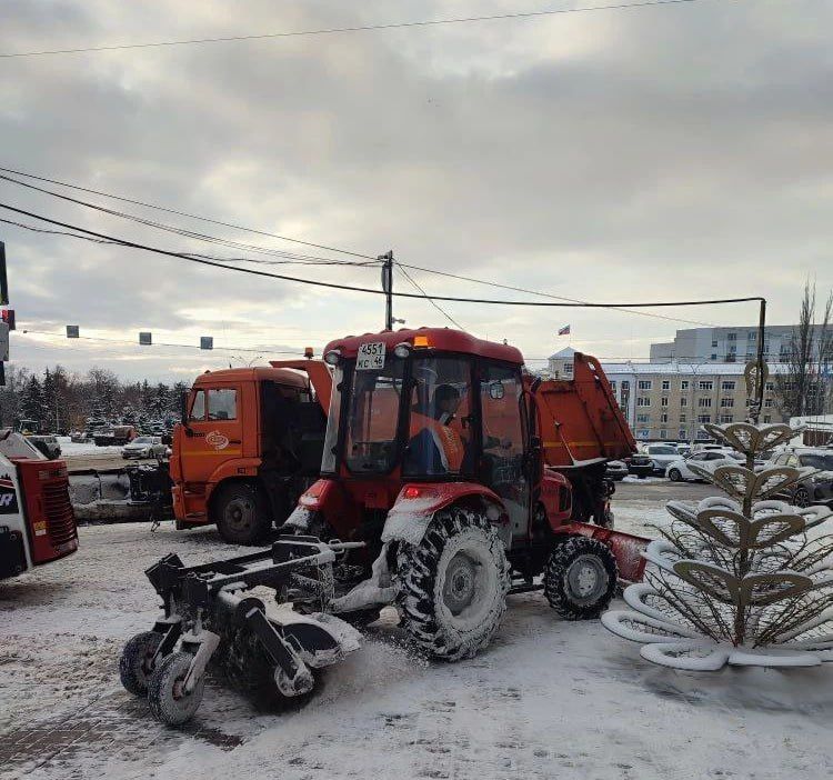 Утром в уборке Курска задействуют 78 машин и 71 человека