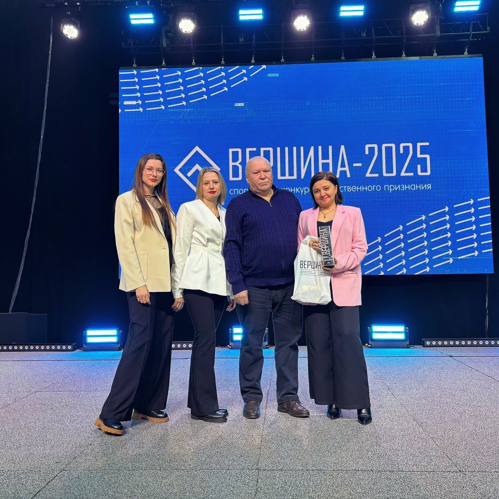 ВЕРШИНА ПОКОРЕНА! Наш район — на спортивном Олимпе области!