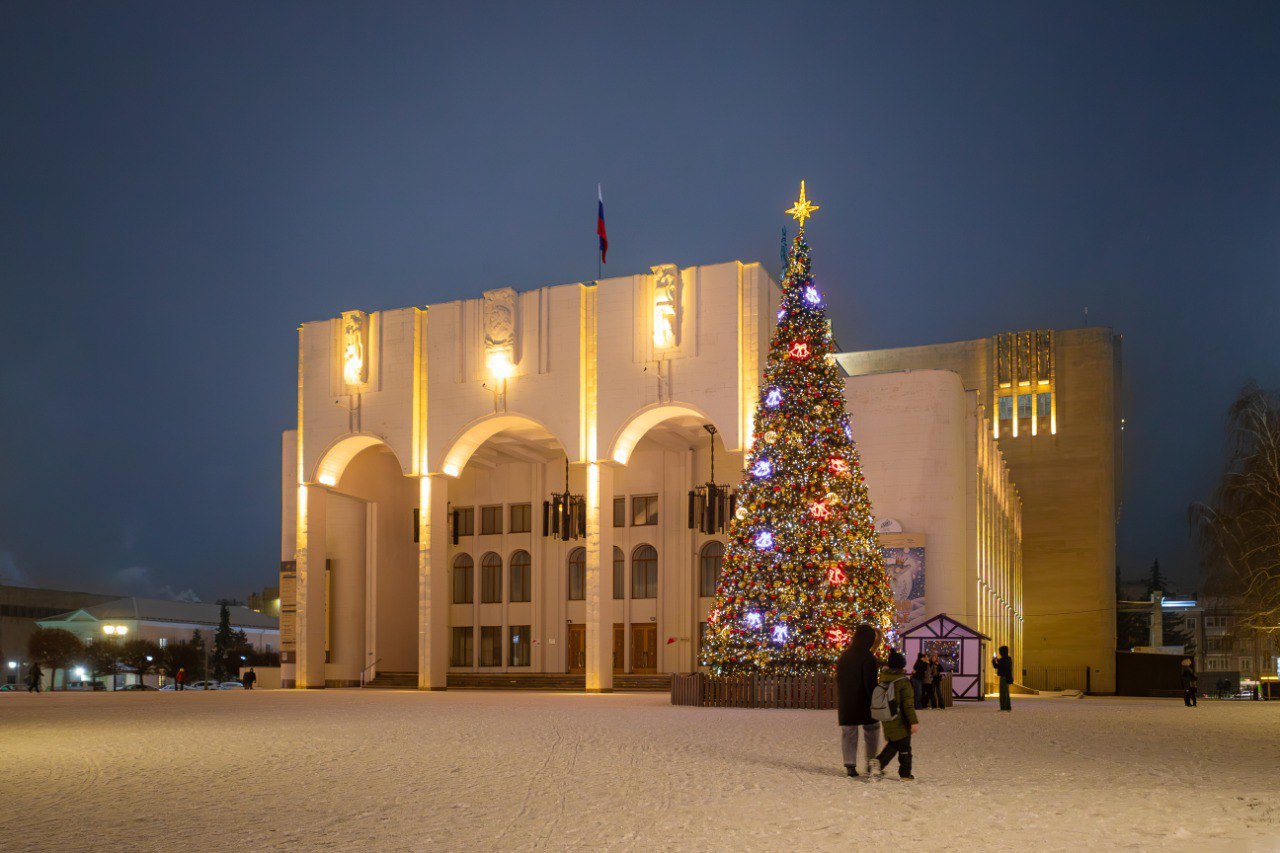 Курск получил новогодние поздравления от глав Сухума и Грозного