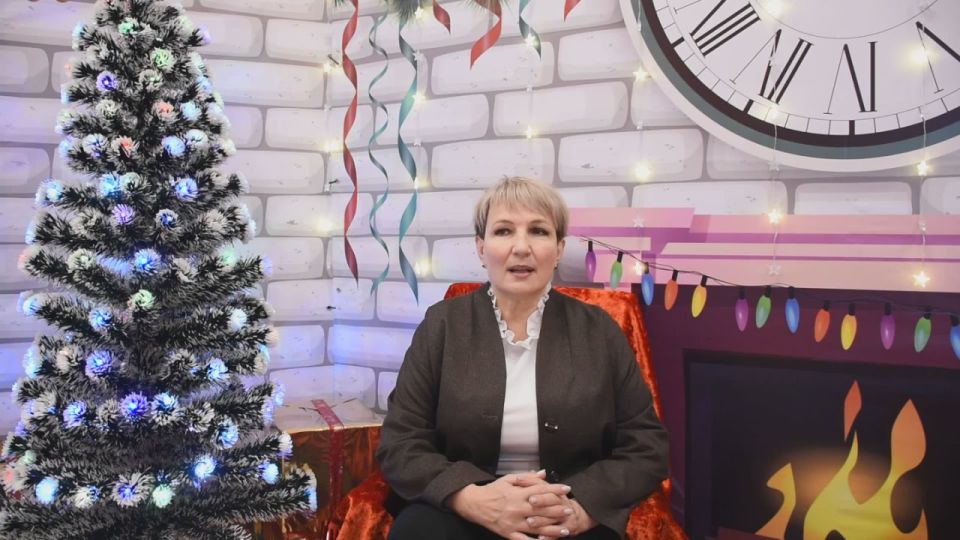 Нина Голубева: Дорогие касторенцы, поздравляю вас с наступающим Новым Годом!