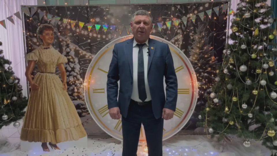 Сергей Бочаров: С наступающими Новым 2026 годом и Рождеством Христовым!